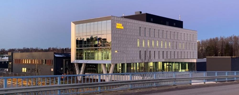 Åbo Energis huvudkontor. Turku Energia (Åbo Energi) tillhör en av Finlands större energikoncerner, med en omsättning på 358,6 miljoner euro under 2025 och cirka 330 anställda. Bolaget är en ledande aktör inom el- och värmeleveranser i Egentliga Finland.