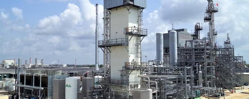 Air Products vätgasanläggning i Geismar, Louisiana. Air Products avbryter planerna på ett av världens största projekt för blå vätgas och ammoniak i Louisiana. Beslutet illustrerar de ekonomiska utmaningar som flera stora vätgasprojekt nu möter. Foto: Air Products.