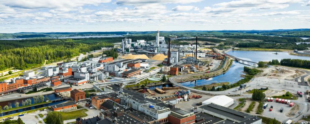 Äänekoskis bioproduktfabrik fungerar som motor för hela det industriella ekosystemet. Foto: Metsä Group