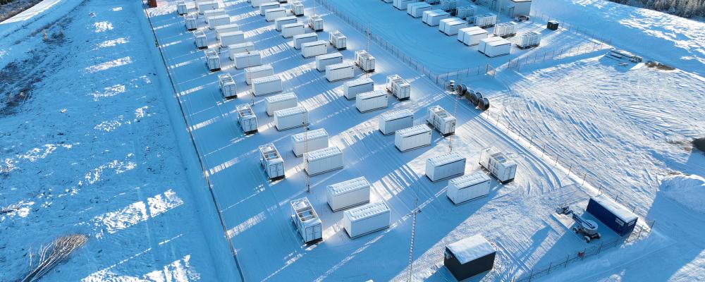 Delta Capacity och WOOD & Company har tagit batterilagerprojektet Ånge Storage Solutions i kommersiell drift. Pressbild: WOOD & Company