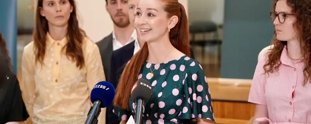 – Vi befinner oss i en situation där bristen på kapacitet i elnätet riskerar att bromsa den gröna omställningen. Det kan vi inte acceptera, säger klimat-, energi- och försörjningsminister Samira Nawa. Foto: Danska klimat-, energi- och försörjningsministeriet.
