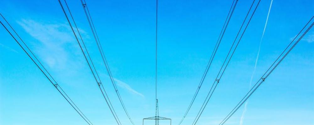 Elledning blå himmel. Pressbild: Bixia