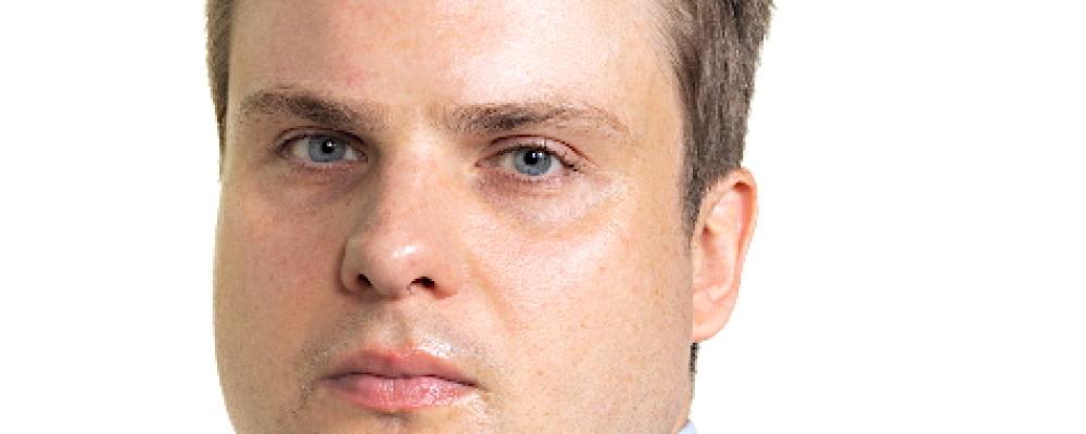 Professor Nøland framhåller att sol- och vindkraft kan bidra till ett kostnadsoptimalt system – men endast om de är så billiga att de kan kompensera för de ökade systemkostnaderna som väderberoendet orsakar. Foto: NTNU