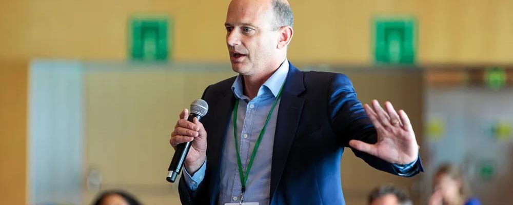 – Att ändra kurs nu skulle få förödande konsekvenser, sade GH2:s vd Jonas Moberg, och påpekade att utvecklarna har haft mer än två år på sig att anpassa sina projekt. Foto: Green Hydrogen Organisation.
