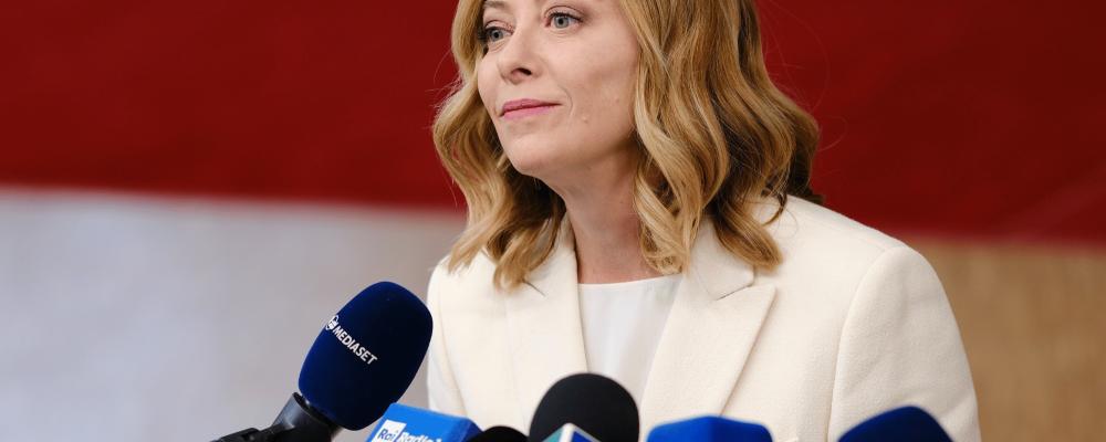 Analytiker ser lagförslaget som ett försök av regeringen Meloni att minska Italiens beroende av importerad naturgas, särskilt från Algeriet och Azerbajdzjan, samtidigt som landet vill stärka sin roll i den europeiska energiomställningen. Foto: Wikipedia Common Lic.