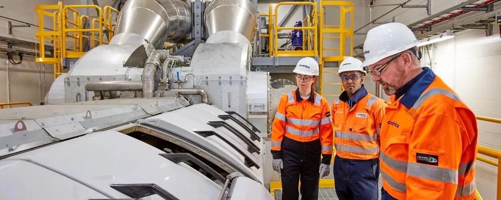 Tekniker vid Centricas Brigg reservkraftverk i Lincolnshire, England
Foto: Mike Grimbleby/Centrica
