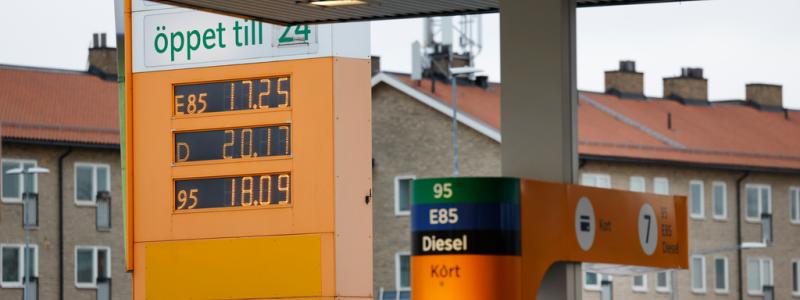 Fredrik Persson/TT: Preem tror inte på att det blir några jättesänkningar av dieselpriserna. Arkivbild.