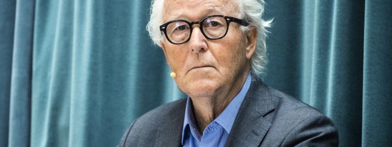 Claudio Bresciani / TT: Finanspolitiska rådet med ordförande Lars Heikensten anser att elstöden, särskilt till företag, har blivit för stora. Arkivbild.