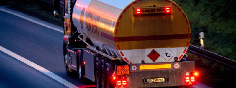 Michael Probst AP/TT: Tillfälligt strypta diesel- och bensinleveranser från Ryssland. Arkivbild