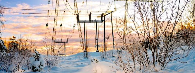 Fingrid framhåller att höga elpriser under kalla dagar sannolikt kommer att aktivera konsumenter och företag att dra ned på sin elförbrukning, vilket kan minska risken för effektbrist. Foto: Fingrid