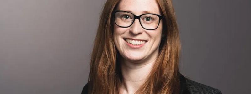 Clare Jackson, vd för branschorganisationen Hydrogen UK, varnar för att regeringen måste agera snabbare för att stödja utbyggnaden av infrastruktur för att transportera och lagra vätgas i hela landet – annars riskerar man att gå miste om möjligheten att kraftigt sänka kostnaderna under detta decennium.
– Vi måste absolut accelerera, när det gäller transportinfrastruktur… och lagringsinfrastruktur, sade hon i en intervju med Hydrogen Insight.