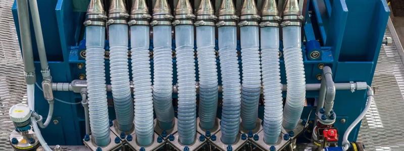 Företaget Verdagy har utvecklat en modulär elektrolysör för vätgas produktion med en kapacitet på 20 megawatt – kallad eDynamic – som kan byggas ut till anläggningar på 200 megawatt eller mer. Systemet har hög verkningsgrad (ungefär 41–51 kilowattimmar per kilogram producerad vätgas) och klarar av att operera brett dynamiskt med snabb omställning – från full kapacitet till fem procent på under två minuter. Foto: Verdagy