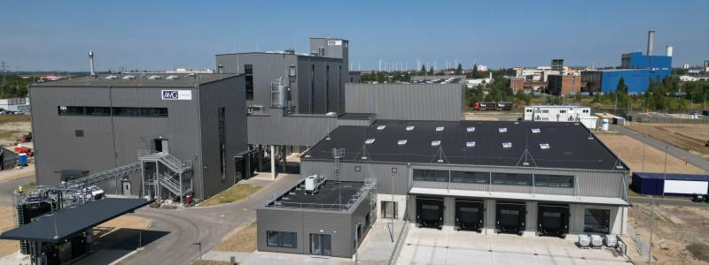 Raffinaderiet i Bitterfeld-Wolfen markerar en viktig milstolpe för den europeiska industrin, där litium nu kan bearbetas lokalt. Foto: AMG-Lithium AG