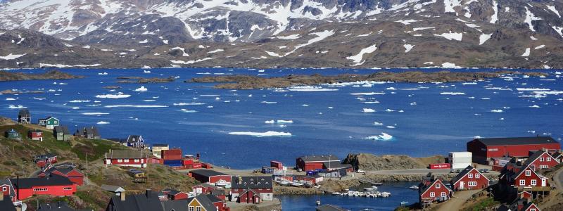 Byn Tasiilaq i Grönland. Foto: Creative Commons lic. Kredit: Barnit
