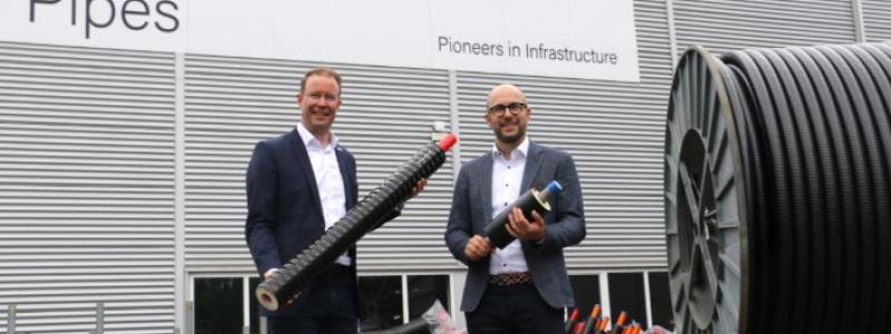Från vänster till höger: Stephan Wartmann (VD BRUGG GROUP) med Martin Rigaud (VD BRUGG Pipes)
