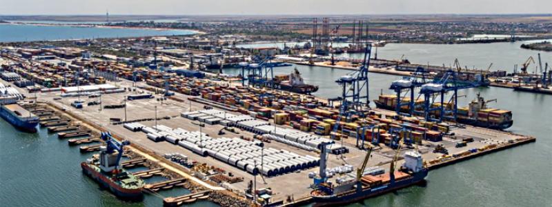 DP World pekar på att hamnar runt om i världen står inför snabbt ökande energibehov i takt med att verksamheten elektrifieras. Elektriska hamnkranar, landström till fartyg, datacenter, uppvärmning och ny industriell verksamhet ställer allt högre krav på stabil energiförsörjning. Foto: DP World