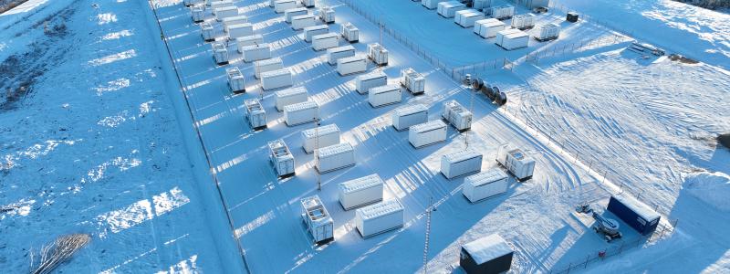 Delta Capacity och WOOD & Company har tagit batterilagerprojektet Ånge Storage Solutions i kommersiell drift. Pressbild: WOOD & Company