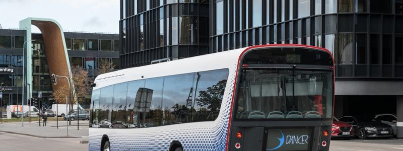 Dancer FC 75. Det som utmärker denna buss är, enligt tillverkaren, dess högeffektiva laddningssystem med en kapacitet på upp till 500 kW, vilket möjliggör en laddningstid på endast åtta minuter. Foto: Dancer Bus