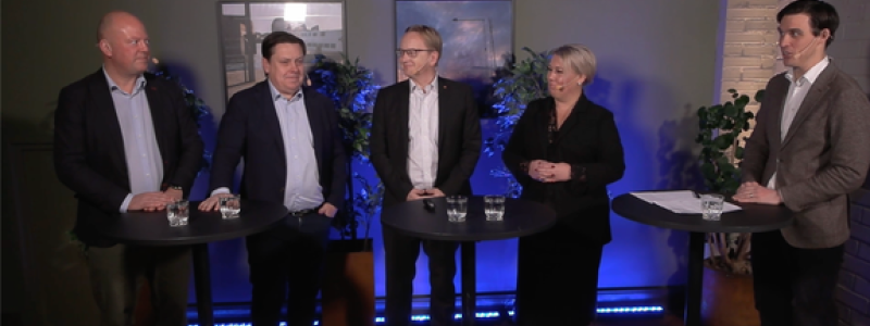 Johan Bruce, ansvarig el och energi, Skogsindustrierna, Aleksandar Zuza, utredare, IF Metall, Fredrik Olovsson, energipolitisk talesperson, Socialdemokraterna, Camilla Brodin, energipolitisk talesperson, Kristdemokraterna och Kristian Ljungblad, public affairs, Jernkontoret diskuterade den nya rapporten på ett seminarium i Stockholm. Foto: Industrirådet