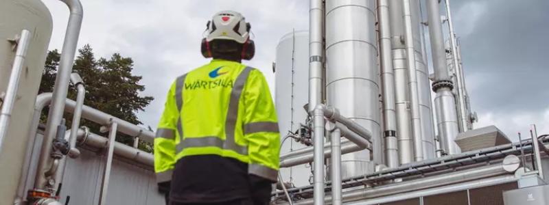 Danmark har redan tagit flera steg i denna riktning. I dag driver sex anläggningar i landet biogasuppgradering med hjälp av PuregasCA-teknik från Gas Solutions. Ytterligare två anläggningar är beställda, med en sammanlagd kapacitet att uppgradera 9 000 normalkubikmeter rå biogas i timmen. Dessa projekt illustrerar hur biogas kan integreras i en bredare strategi för förnybar energiproduktion. Foto: Wärtsilä
