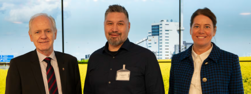 Mats Helmfrid, kommunfullmäktiges ordförande i Lund, Hans Peter Poulsen, Grönlands bostads- och infrastrukturminister samt Karin Waldén, chef för affärsområde Kund- och energilösningar på Kraftringen. Foto: Petter Duvander/Kraftringen
