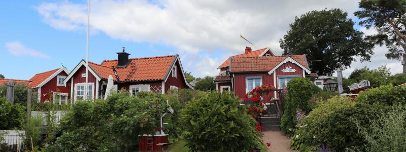 Det kan bli dyrare för villaägare om man inte känner till de nya eltarifferna. Enligt en Sifo-undersökning från Nordic Green Energy vet endast 13 procent av svenska villaägare vad effekttariffer innebär. Foto: Julia Taubitz / Unsplash