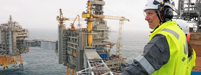 Kjetil Hove, verkställande direktör för utveckling och produktion i Norge, under ett besök på Johan Sverdrup-fältet i Nordsjön. Foto: Arne Reidar Mortensen / © Equinor.