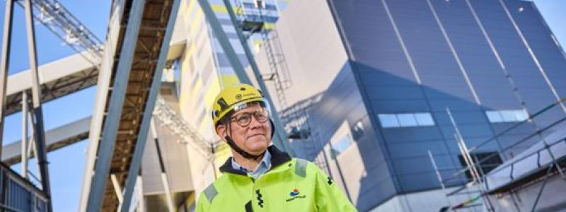 "Mälarenergi har tagit flera steg inom energilagring och är redo för nästa. Den nya batteriparken vid kraftvärmeverket i Västerås kommer kunna lagra 60 MWh", säger Mälarenergis Henrik Holm, affärsområdeschef för Värme. Pia Nordlander