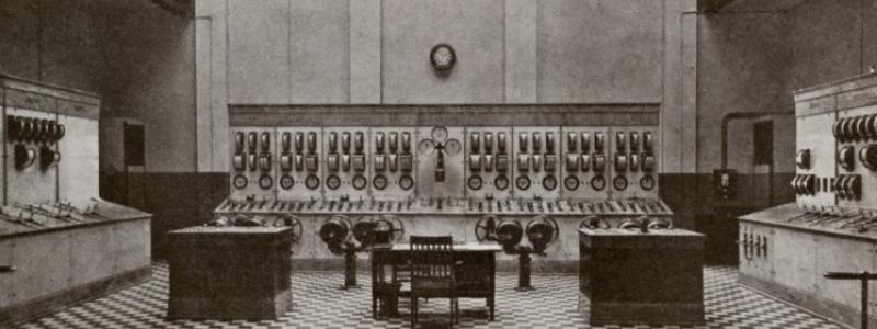 Olidestationens kontrollrum i Trollhättan 1906. Källa: Vattenfall.