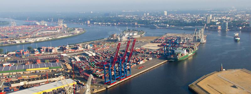 Hamburgs Container Terminal, i Tysklands största hamn. Foto: Wikipedia Common Lic. kredit: Thomas Fries, Licens: cc-by-sa-3.0 de