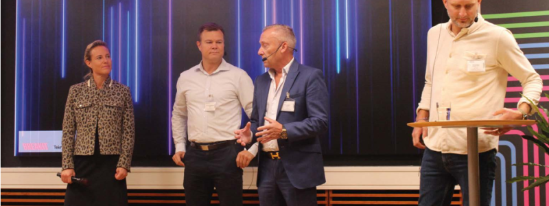 Paneldebatt om framtidens energikällor i Teknikföretagens regi. Fr.v. Miriam Munnich Vass, Teknikföretagen, Gaute Dominic Magnussen, Switchr, Olof Lindberg, Blykalla (LeadCold) samt John Ahlberg, Kärnfull Next. Foto: Simon Matthis