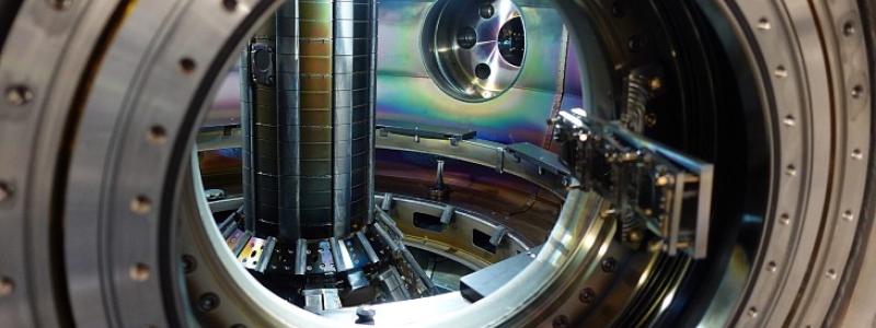 Blick in i en fusionsreaktor, så kallad tokamak. Bild: Tokamak Energy
