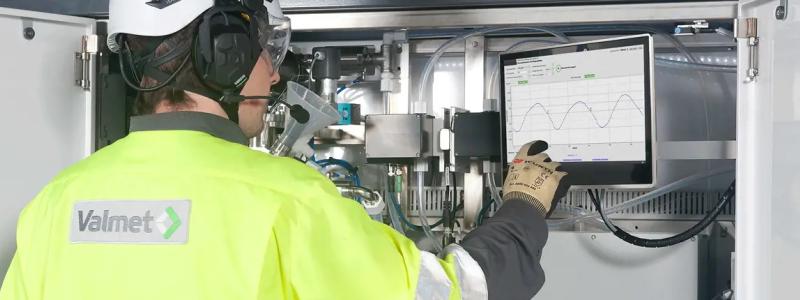 Valmet lanserar en ny generation av sin Wet End Analyzer – ett analysinstrument för att förbättra processtabiliteten i pappers-, kartong- och mjukpappersproduktion. Foto: Valmet.