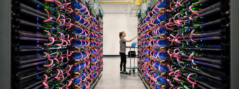 Stora datacenter kräver enorma mängder el. AI-industrins växande energibehov har blivit en central fråga för tekniksektorns fortsatta expansion. Foto: Nomios Germany