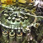 Kinesisk thorium reaktor. Prototypen nådde full driftseffekt i juni 2024, och nu – mer än ett år senare – har forskarna laddat om bränslet medan reaktorn fortfarande var i drift, något som aldrig tidigare gjorts i världen. Framgången tillkännagavs nyligen av Xu Hongjie, chef för det vetenskapliga teamet bakom toriumreaktorprojektet, under ett slutet möte vid Kinas vetenskapsakademi (CAS). – Vi befinner oss nu i framkanten av den globala kärntekniska innovationen, sade han.
Bild: Chinese Academy of Sciences (CAS)