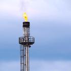 Oljeflamma vid raffinaderi. Foto: Creative Commons Lic. Kredit: Ratfink1973