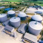 Gasums biogasanläggning i Jordberga startade 2013 och producerar cirka 110 GWh biogas från 90 000 ton substrat per år. Produktionen av biogödsel motsvarar 80 000 ton per år. Den producerade biogasen levereras via gasnätet. Foto: Gasum