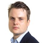 Professor Nøland framhåller att sol- och vindkraft kan bidra till ett kostnadsoptimalt system – men endast om de är så billiga att de kan kompensera för de ökade systemkostnaderna som väderberoendet orsakar. Foto: NTNU