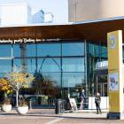 Karlstads universitet driver Pro2BE - Processer och Produkter för en cirkulär bioekonomi - som är en ledande forskningsmiljö inom skogsbaserad bioekonomi. Drygt 30 forskare och doktorander är inriktade på skogsindustriell forskning kopplat till cirkulär bioekonomi, och arbetar med olika forskningsprojekt.
Fotocred: Karlstads universitet