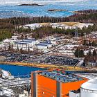 Det nya förvaret för mycket lågaktivt radioaktivt avfall ska byggas vid kärnkraftsområdet Olkiluoto. Bild: TVO.