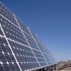 Solenergi från ovan. Den europeiska och tyska solenergi-industrin pressas av billig import från Kina – och flera tillverkare går mot konkurs. Foto: Wikipedia Common, kredit, Flickr, fotograf: Fernando Tomás