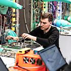 Genom att köra flera saltsmältningskretsar parallellt kan företaget samla driftdata, förbättra konstruktioner och ta fram tillförlitlighetsstatistik för pumpar, ventiler, värmeväxlare och sensorer. Totalt har Copenhagen Atomics nu samlat mer än 100 000 timmar av sammanlagd pumptid i sina testanläggningar, och flera pumpar har varit i drift i över ett år. Foto: Copenhagen Atomics