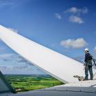 Vestas menar att en förändrad upphandlingsmodell är nödvändig för att åter locka investerare och säkerställa att projekten blir lönsamma. Utan mer balanserade villkor riskerar utbyggnaden att stanna av helt. FOTO: VESTAS