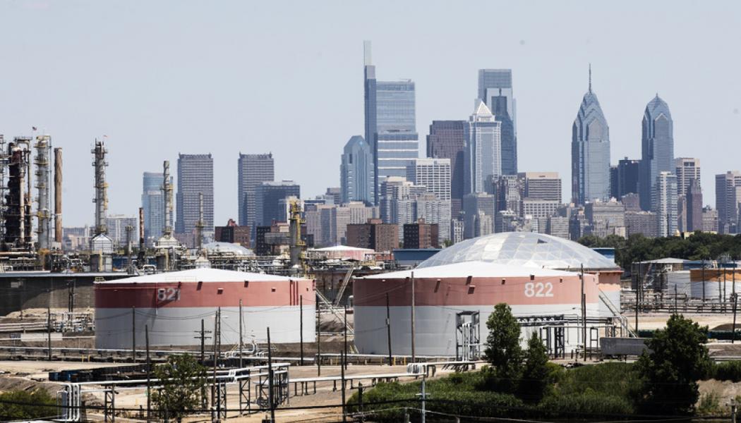 Matt Rourke/AP/TT: Ett oljeraffinaderi i Philadelphia, USA. Arkivbild.
