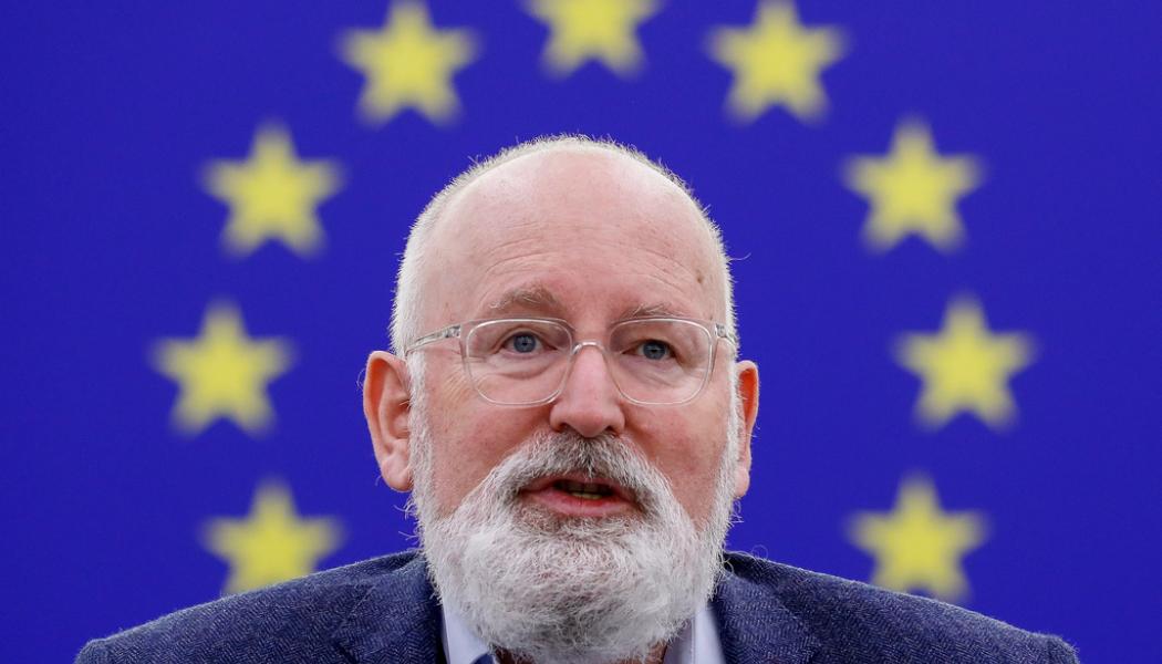 Julien Warnand/AP/TT: Eu-kommissionens vice ordförande och klimatansvarige, Frans Timmermans, har sagt att både kärnkraft och naturgas har roller att spela i den gröna omställningen av Europa. Ett förslag om att de ska klassas som hållbara investeringar i EU:s lista över gröna sådana har nu läckt ut. Arkivbild.