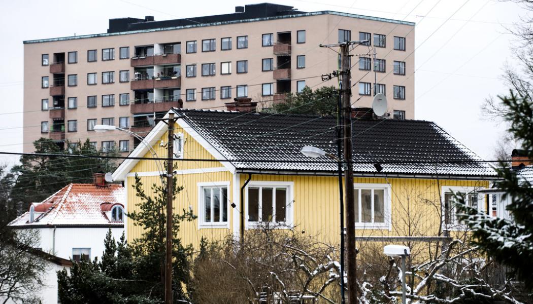 Henrik Montgomery/TT: Både de som bor i lägenheter och i villor får högre elkostnader. Arkivbild.