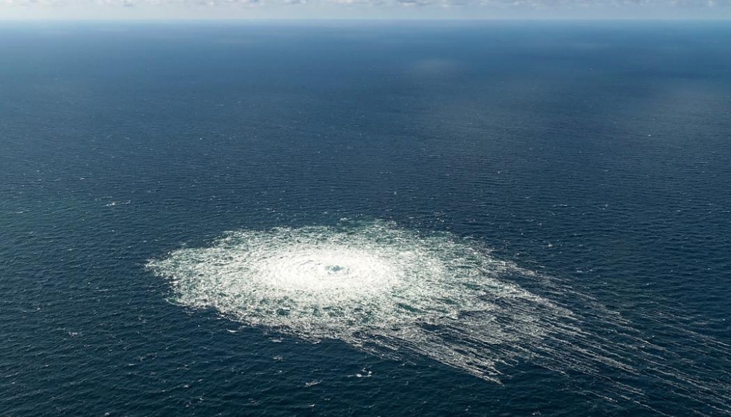 AP/TT: Läckan från Nord Stream sedd ovanifrån.