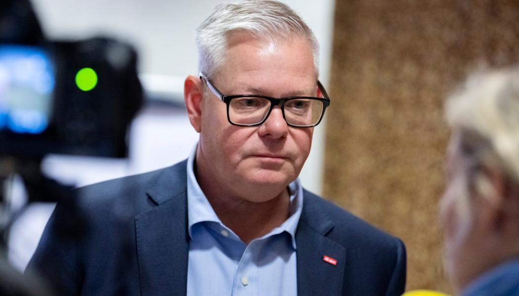 Johan Nilsson/TT: Peter Hjalmar, regionchef för EON Syd, på onsdagens presskonferens efter Länsstyrelsen i Skånes kommunledningsmöte på S:t Gertrud i Malmö om energiläget i Skåne inför vintern.