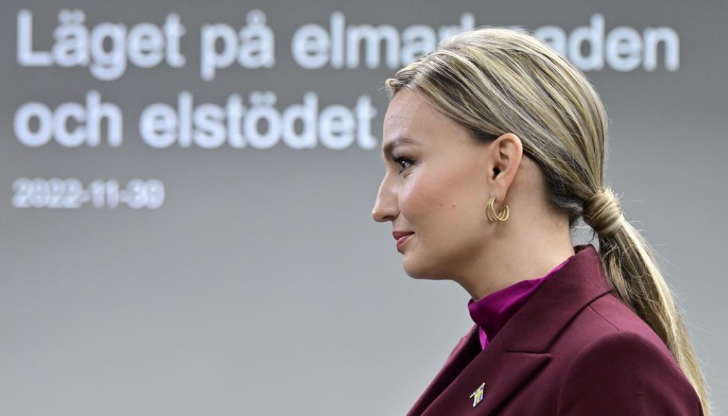 Jonas Ekströmer/TT: Regeringen och energi-och näringsminister Ebba Busch (KD) har en rad saker att reda ut innan elstödet till företag, kommuner, organisationer och föreningar kan börja betalas ut någon gång nästa år.