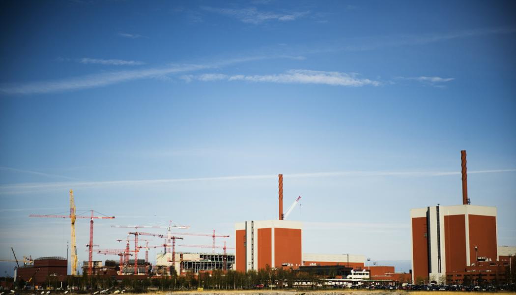 Robert Henriksson/SvD/TT: Olkiluotos kärnkraftverk under byggtiden. Arkivbild.